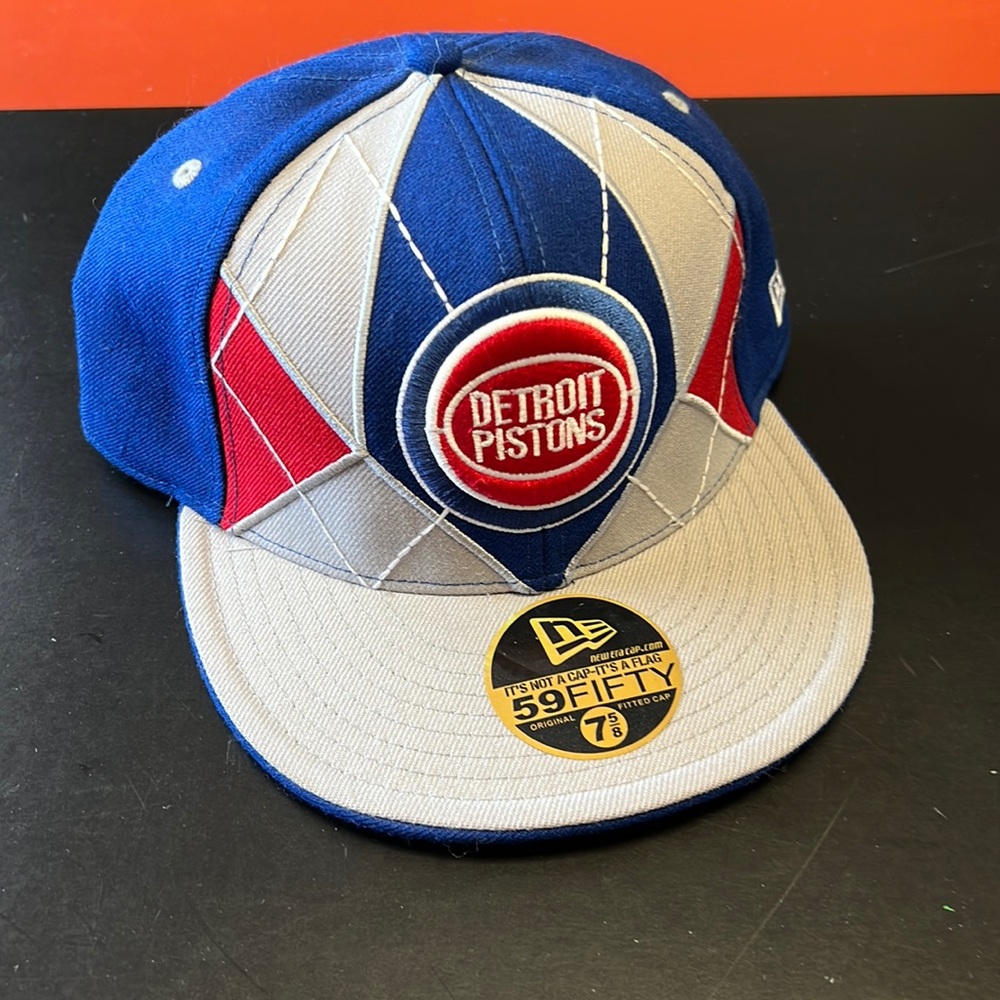 New Era 59Fifty Detroit Pistons Vintage Argyle Fitted Hat. Size 7 5/8. New Cond!